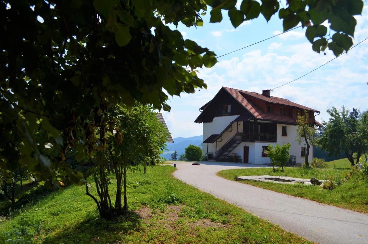 Healing Farm Apartamento Gorenja Vas  Exterior foto