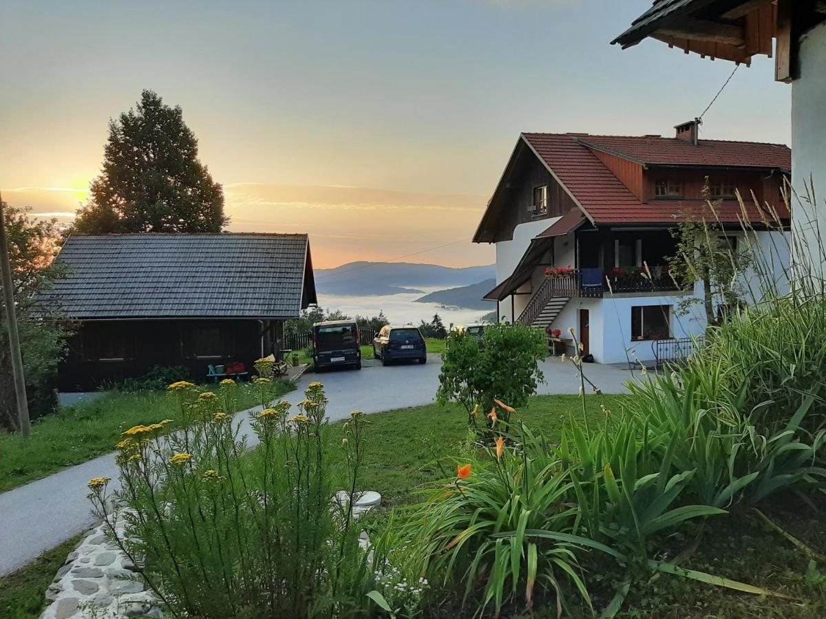 Healing Farm Apartamento Gorenja Vas  Exterior foto